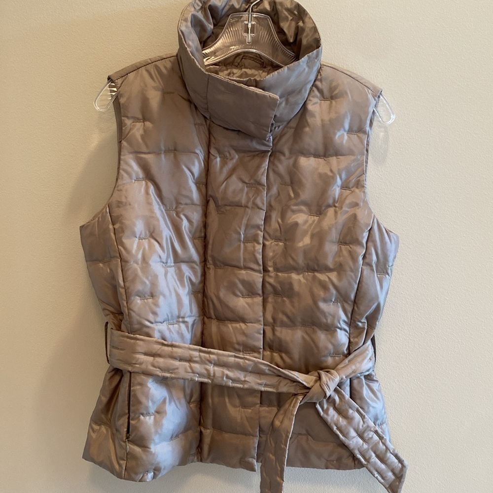 Talbots Vtg Goose Down Feather Quilted Belted Vest Funnel Neck Pale Gold SP - Picture 5 of 12